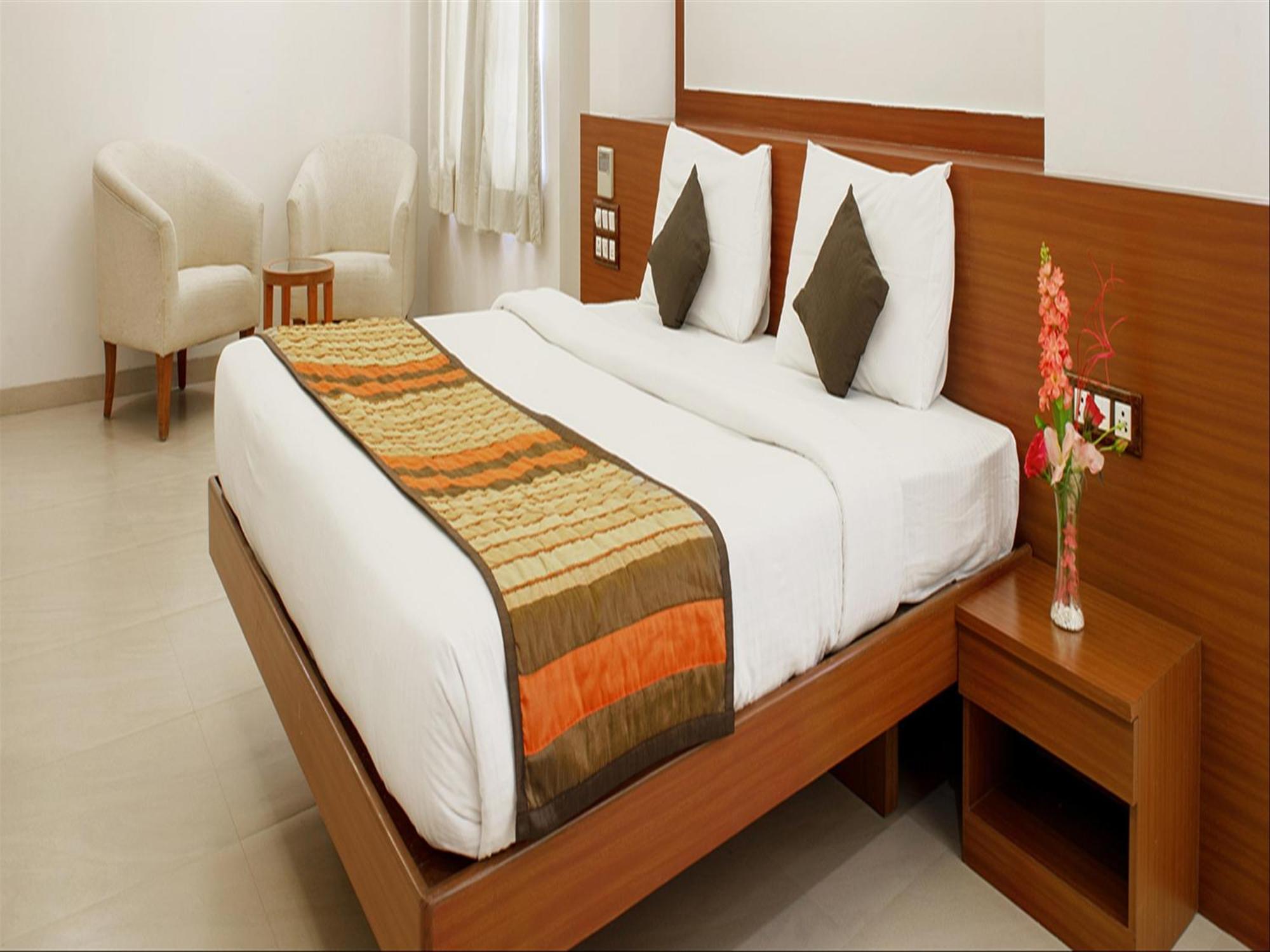 פונה Hotel Mint Montvert, Baner מראה חיצוני תמונה