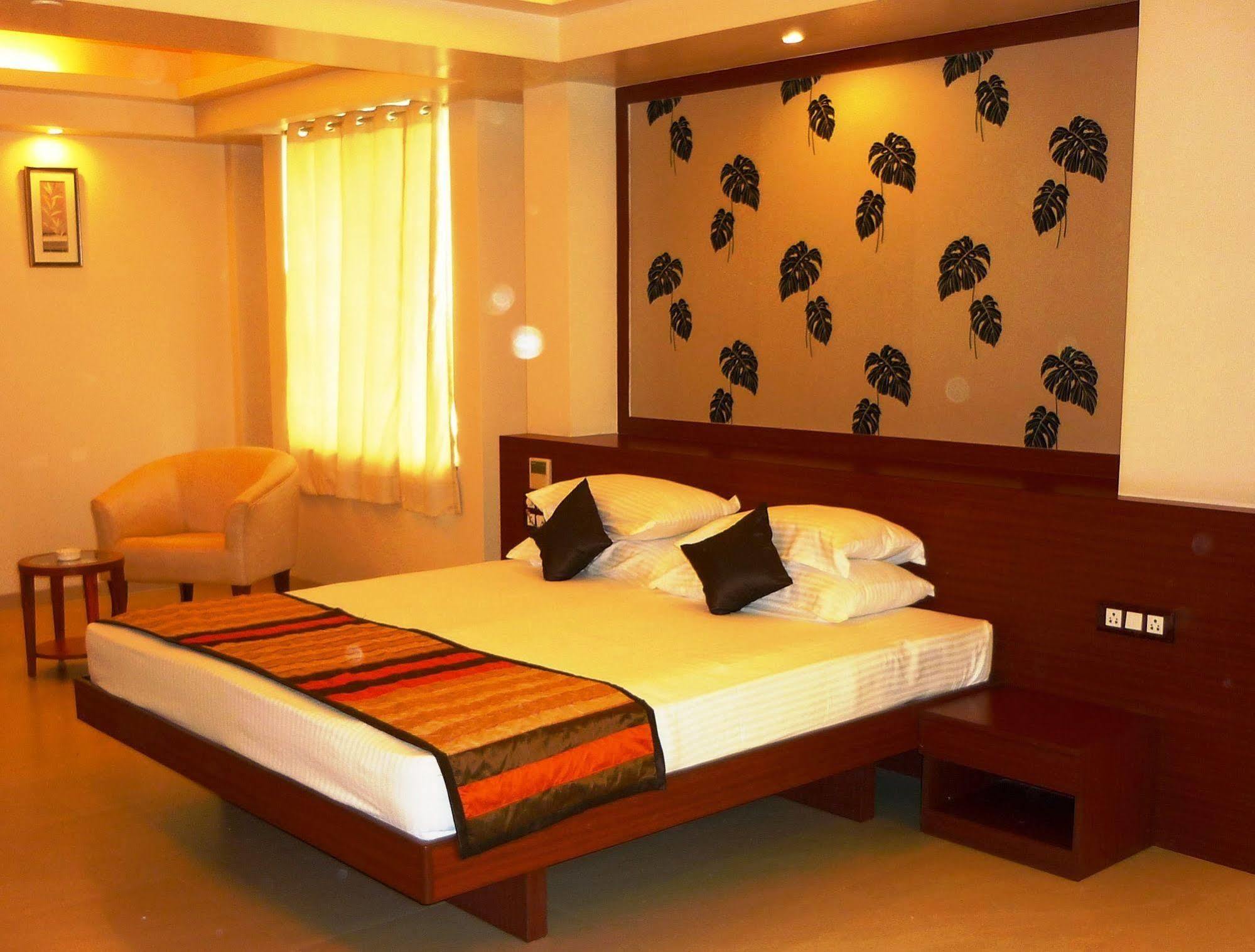 פונה Hotel Mint Montvert, Baner מראה חיצוני תמונה