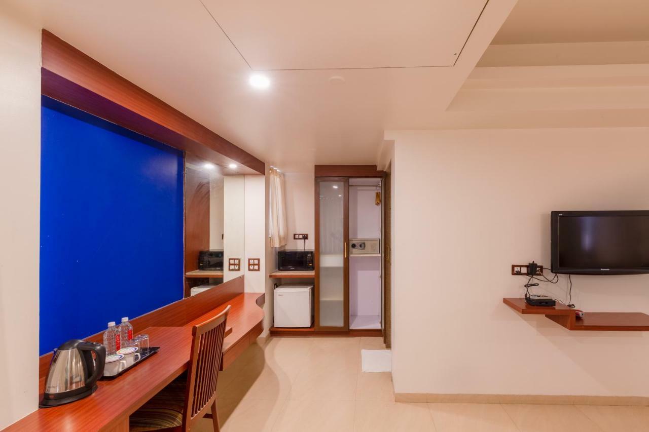 פונה Hotel Mint Montvert, Baner מראה חיצוני תמונה